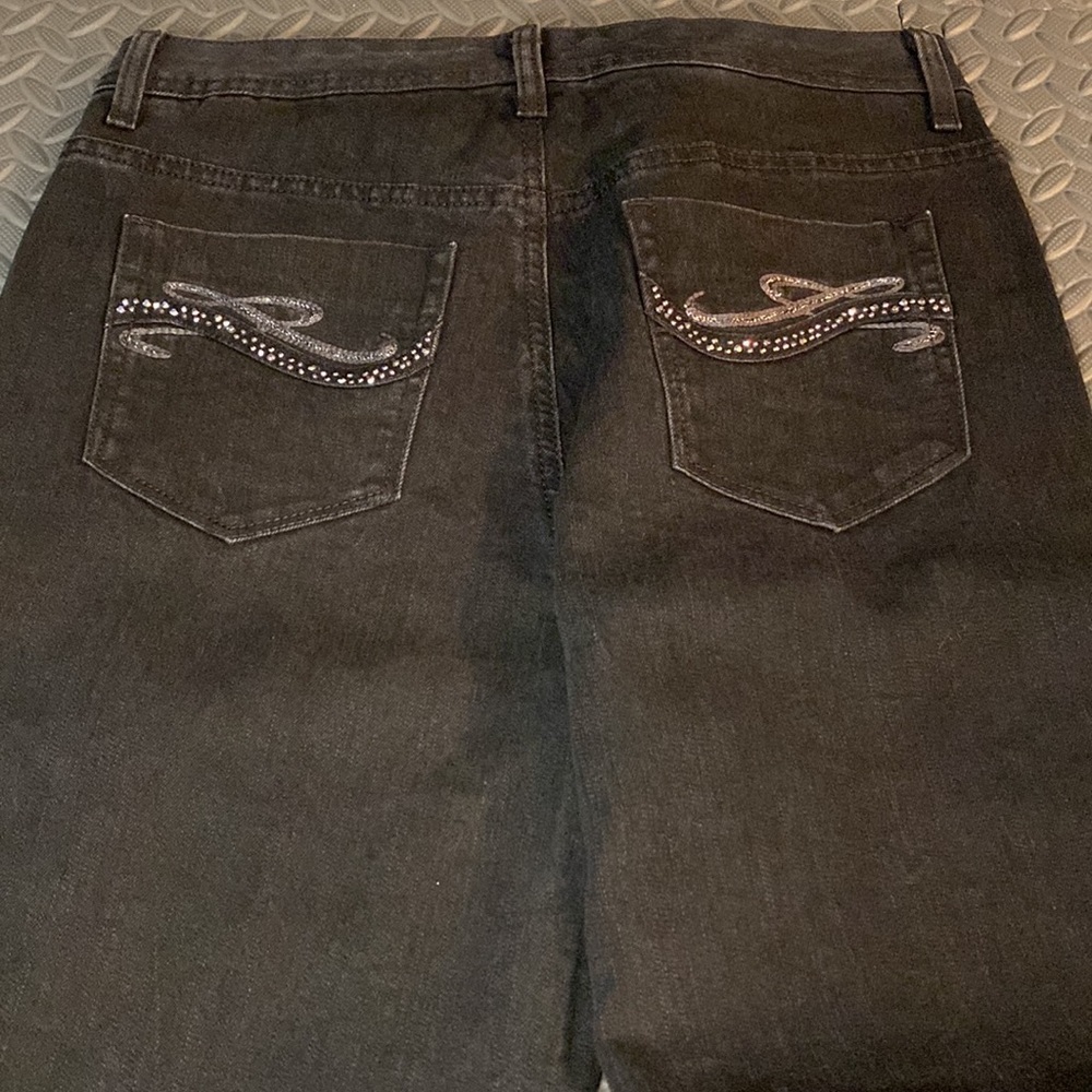 Women’s Style &Co. Denim Straight Leg Tummy Control Jeans - Picture 5 of 10